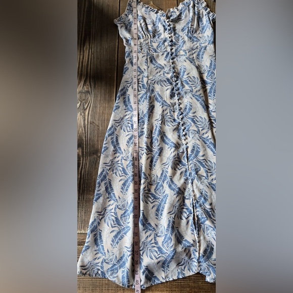 Womens Palm Print Midi Dress Medium Blue White Tropical Leaf Button Up Vacation - Picture 14 of 14